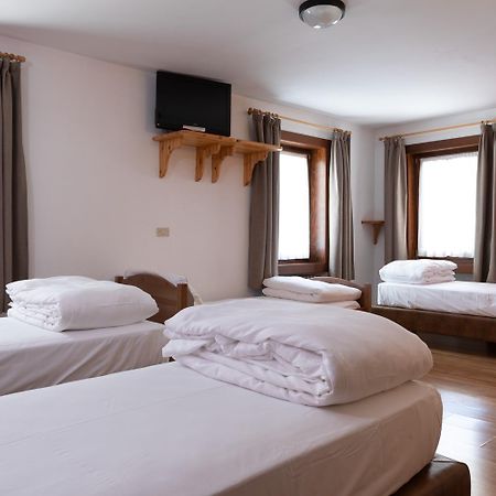 Hotel Meuble' Joli Breuil-Cervinia Extérieur photo