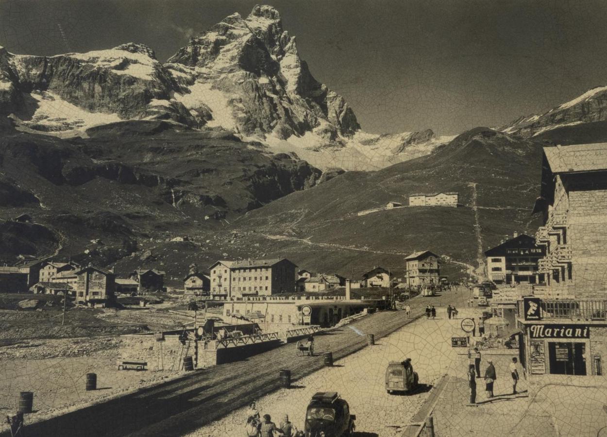 Hotel Meuble' Joli Breuil-Cervinia Extérieur photo