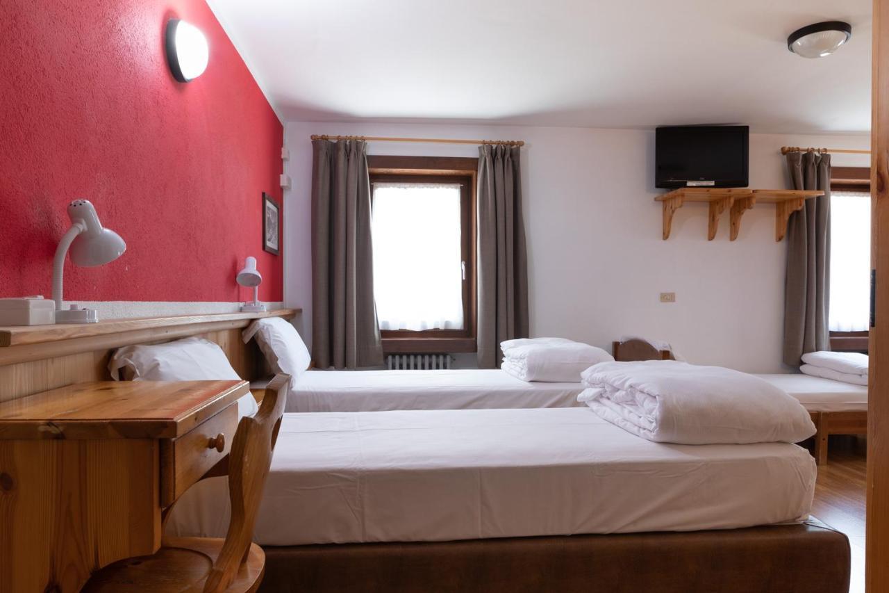 Hotel Meuble' Joli Breuil-Cervinia Extérieur photo
