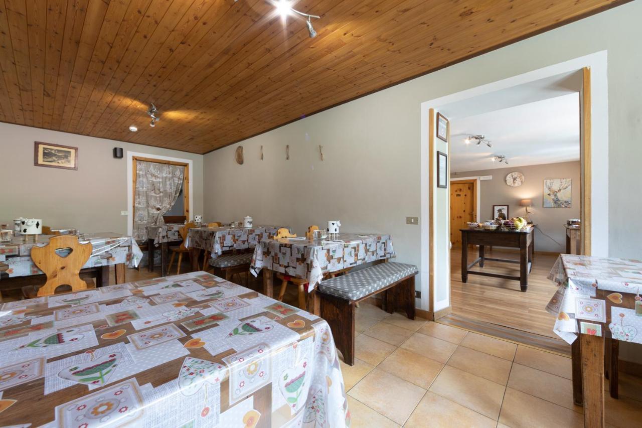 Hotel Meuble' Joli Breuil-Cervinia Extérieur photo