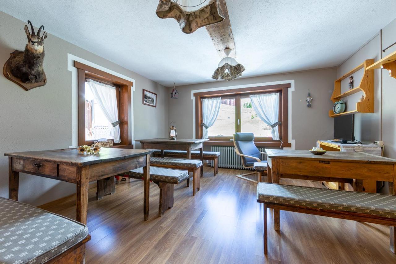 Hotel Meuble' Joli Breuil-Cervinia Extérieur photo