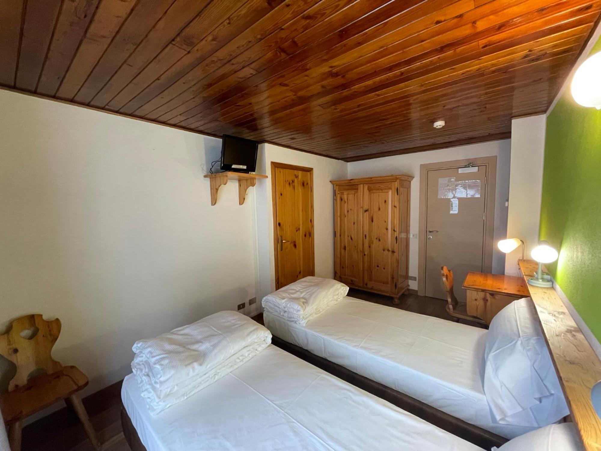 Hotel Meuble' Joli Breuil-Cervinia Extérieur photo
