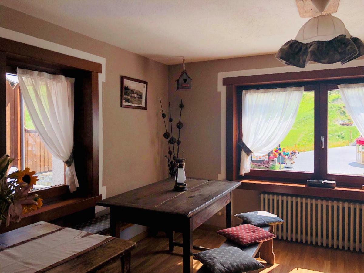 Hotel Meuble' Joli Breuil-Cervinia Extérieur photo